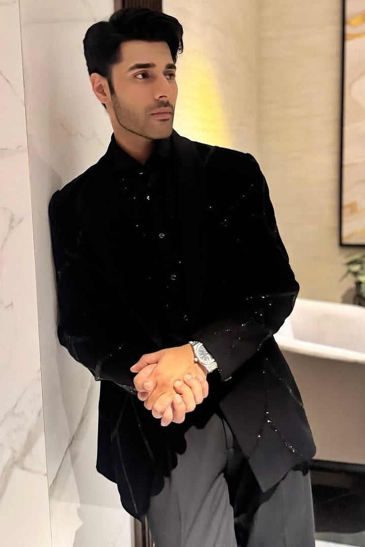 Tusharr Khanna – Black Starry Shawl-Lapel Tuxedo