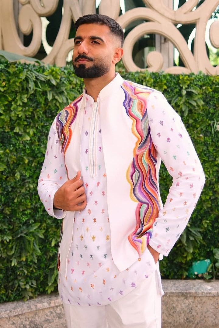 Manav Chhabra – White Rainbow Wave Bundi Set