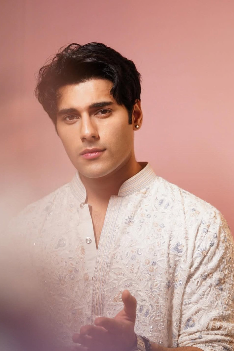 Tusharr Khanna – Ivory Chikankari & Mukaish Kurta
