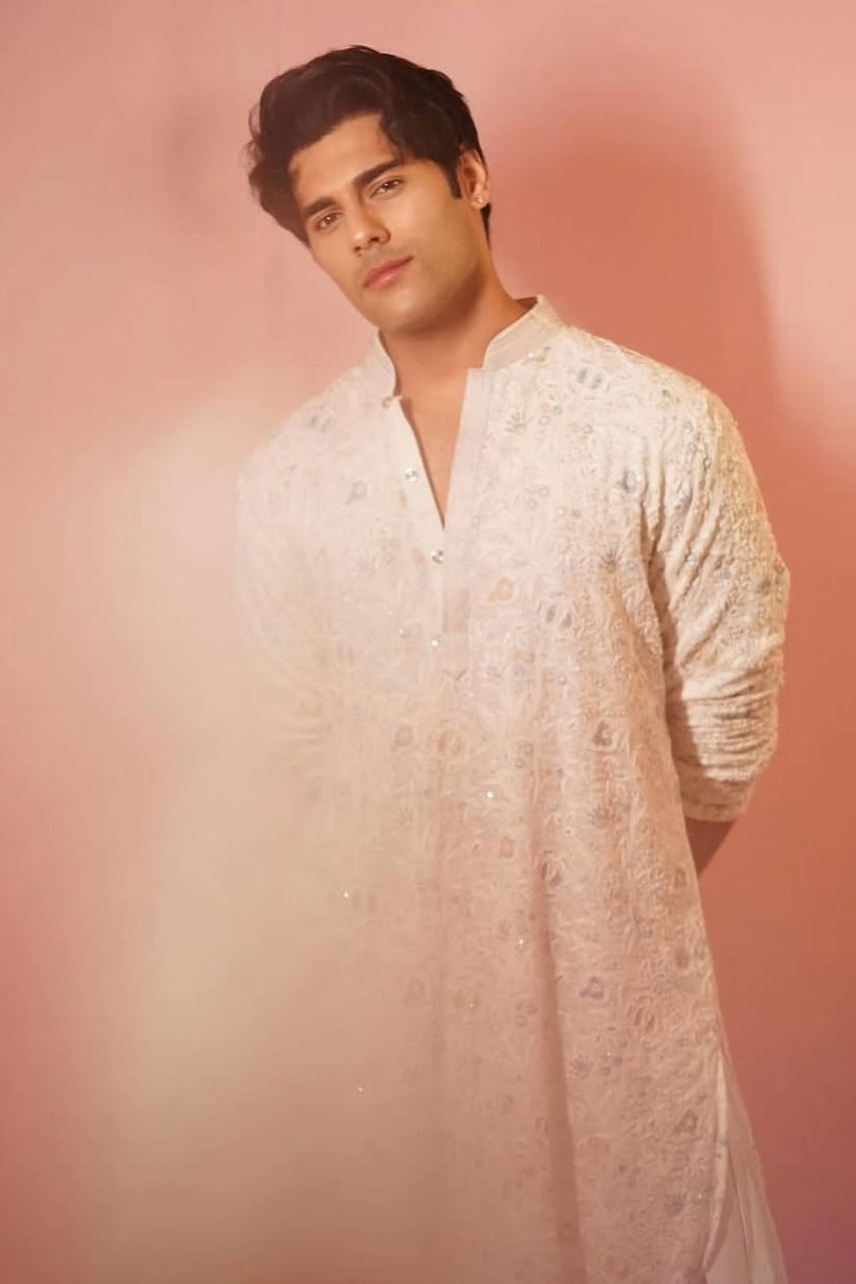 Tusharr Khanna – Ivory Chikankari & Mukaish Kurta