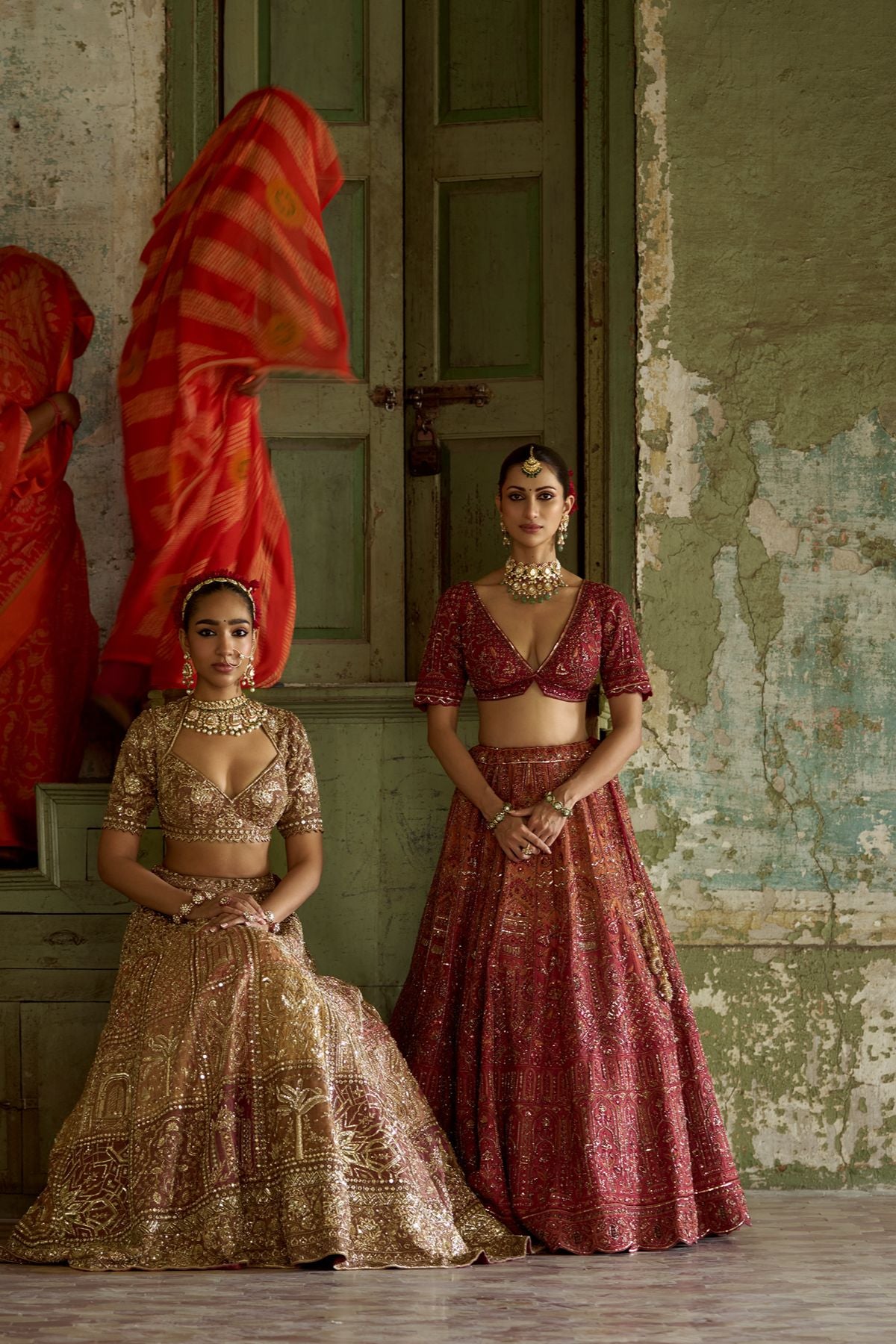Ombre Red Kahaani Lehenga