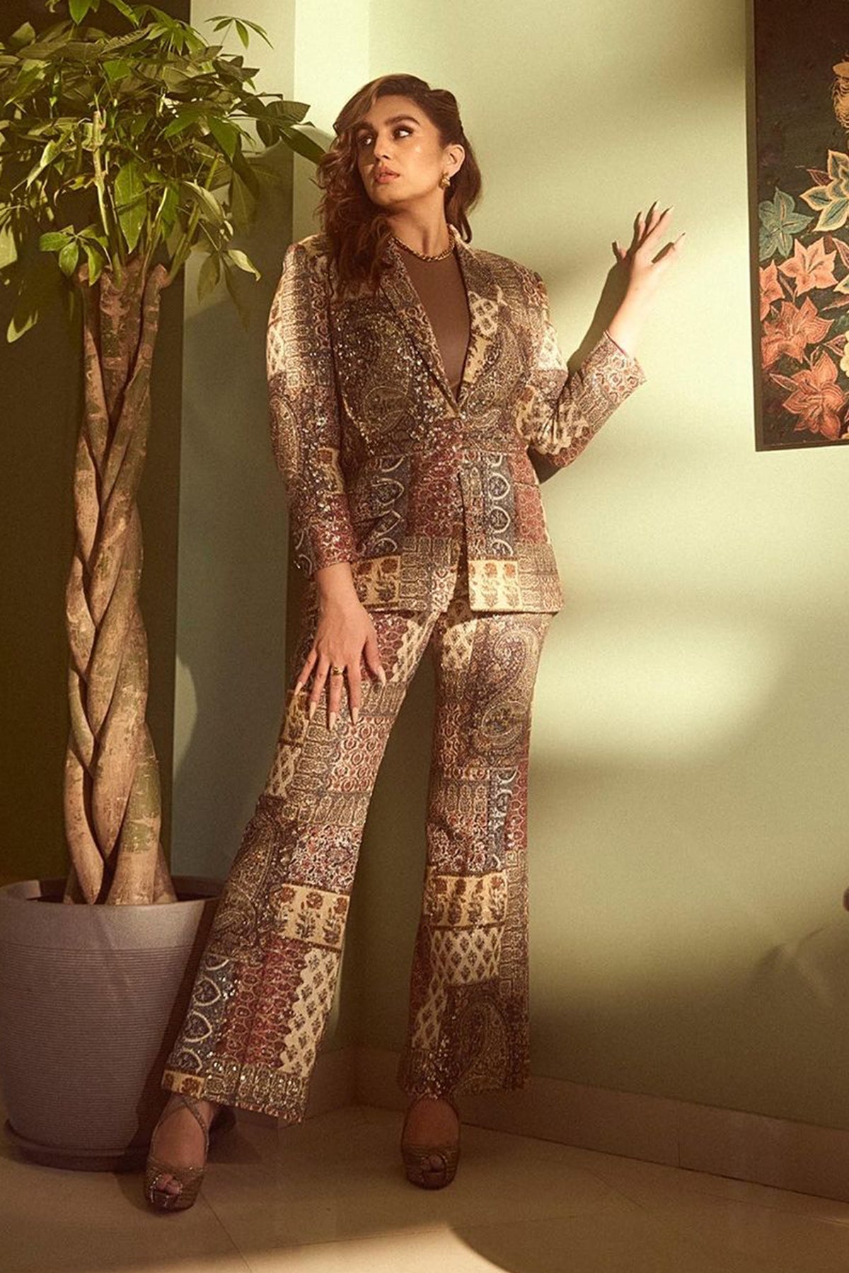 Huma Qureshi in Golden Empress Suit