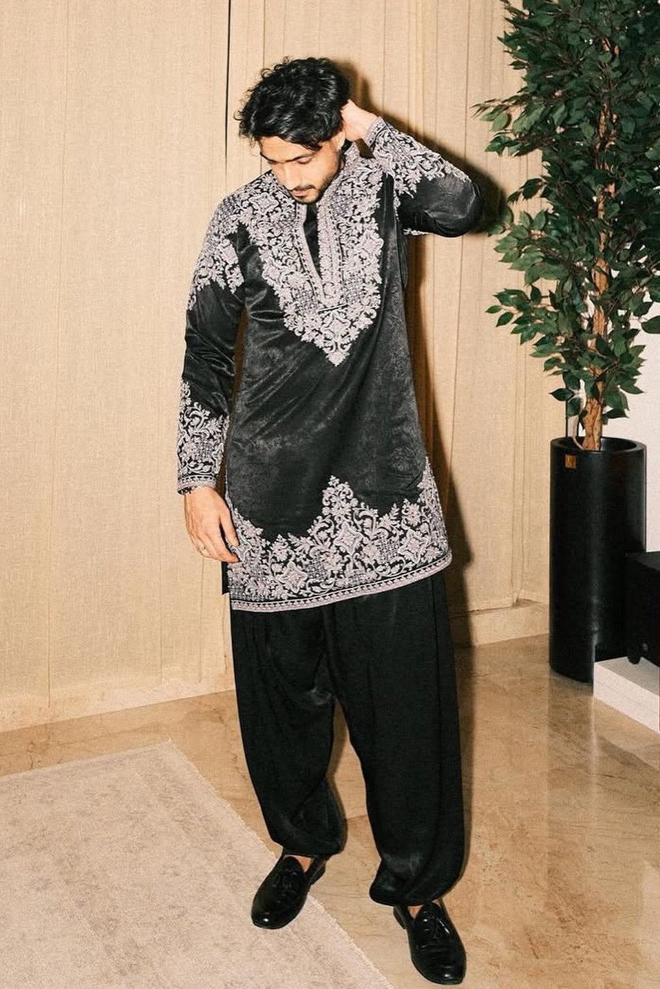 Tanzeel Khan in the Obsidian Black Kurta with Silver Zardozi