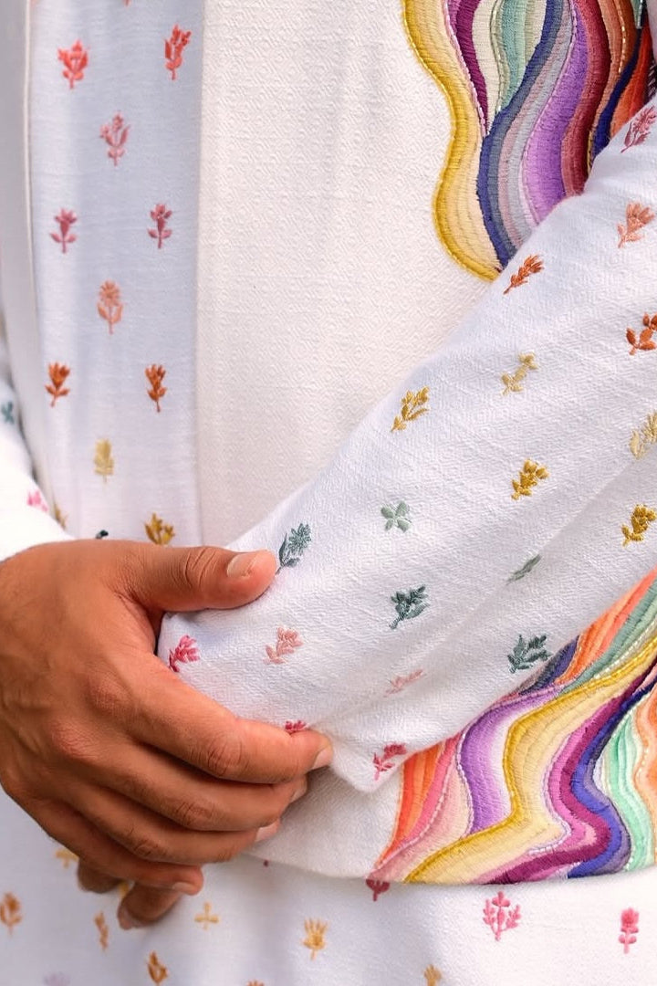 Manav Chhabra – White Rainbow Wave Bundi Set