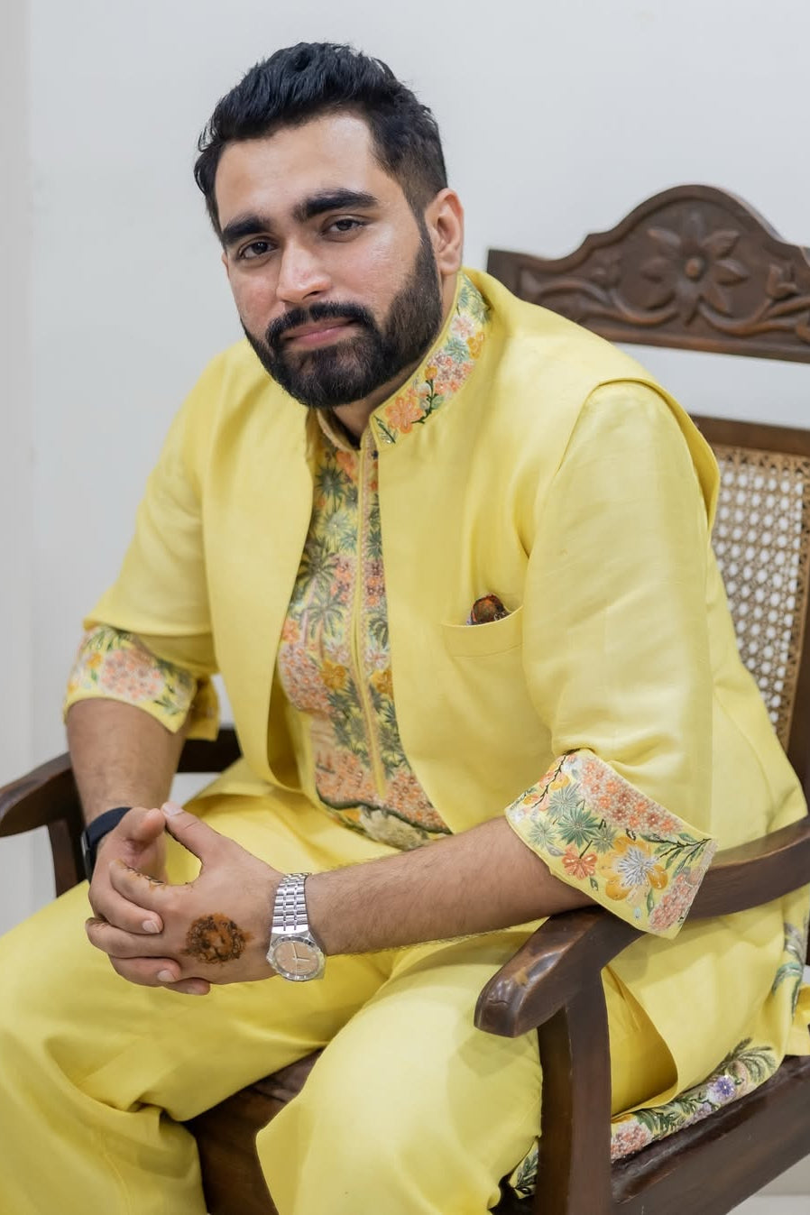 Viraj Ghelani – Sunshine Yellow Floral Bundi Set